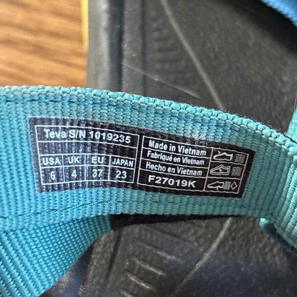 EUC Teva Women's Original Universal Hiking Sandals Multicolor Sz 6 - Picture 8 of 8